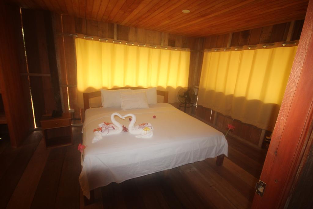 Amazon Rainforest Lodge Padre Cocha Exterior photo